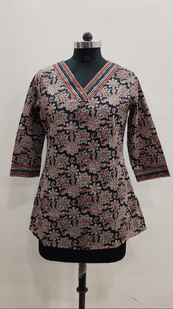 Kalamkari V-Neck Short Kurti
